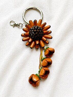 Leather Floral Bag Charm 🌺 Tan Keychain
